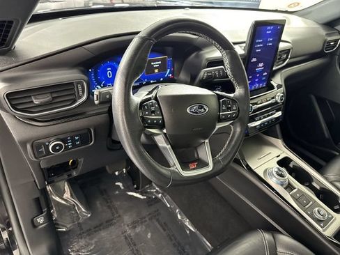 Used 2023 Ford Explorer ST w/ Equipment Group 401A AWD/4WD image 27