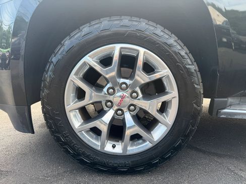 Used 2015 GMC Yukon SLT w/ Open Road Package AWD/4WD image 10