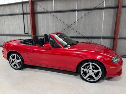 Used 2004 MAZDA MX-5 Miata MAZDASPEED image 14