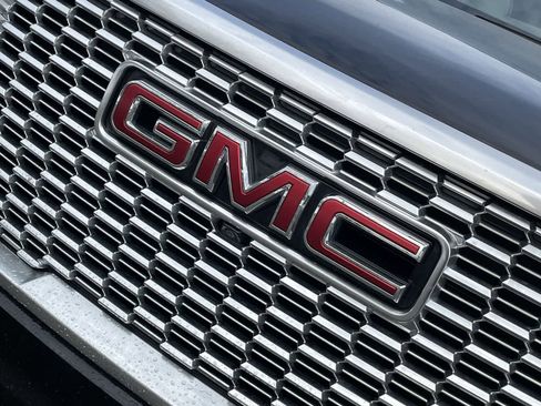 Used 2021 GMC Yukon XL Denali w/ Denali Ultimate Package image 42