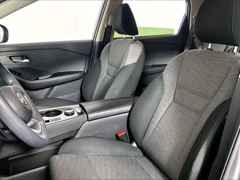 Used 2023 Nissan Rogue SV AWD/4WD image 24