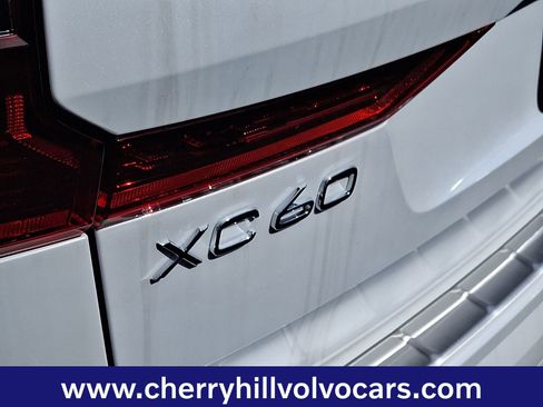 New 2026 Volvo XC60 T8 Ultra w/ Protection Package Premier image 17