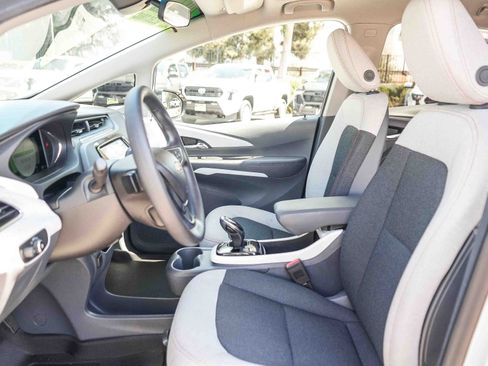 Used 2017 Chevrolet Bolt LT FWD image 17
