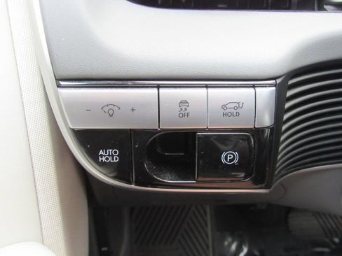 Used 2023 Hyundai Ioniq 5 Limited image 40