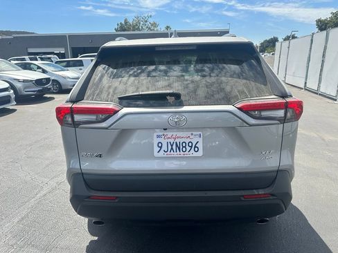 Used 2024 Toyota RAV4 XLE AWD/4WD image 3