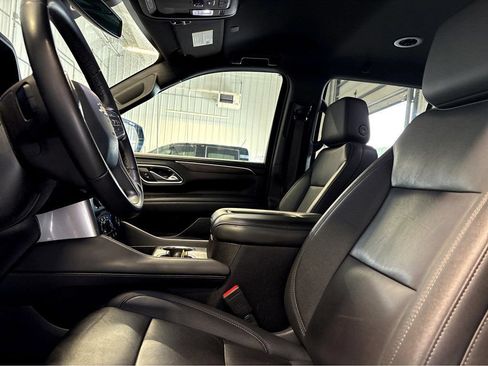 Used 2024 Chevrolet Tahoe LT AWD/4WD image 17