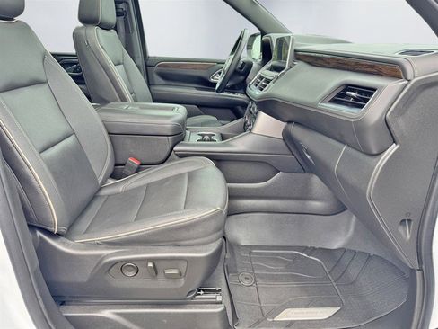 Used 2023 Chevrolet Tahoe Premier w/ Premium Package 2 AWD/4WD image 30