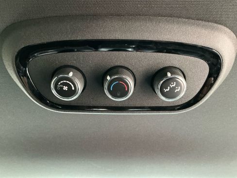 Used 2022 Dodge Durango GT image 19