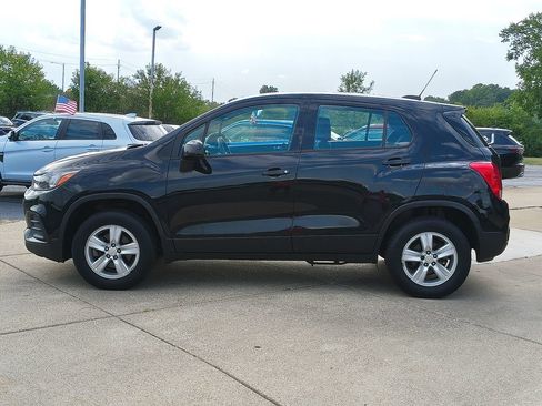 Used 2018 Chevrolet Trax LS AWD/4WD image 8