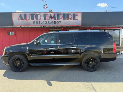 Used 2008 Cadillac Escalade ESV AWD image 1