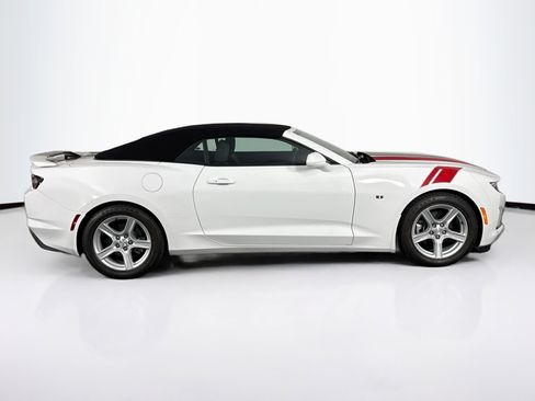 Used 2020 Chevrolet Camaro LT image 14