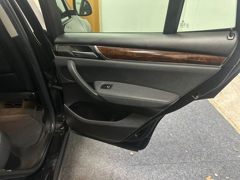 Used 2017 BMW X3 xDrive28i image 13