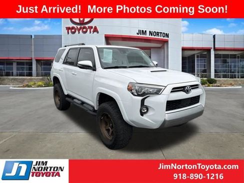 Used 2021 Toyota 4Runner TRD Off-Road Premium image 1