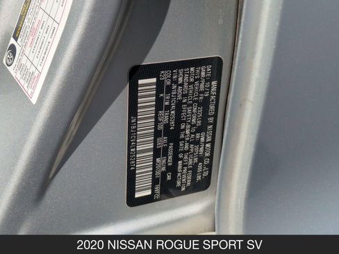 Used 2020 Nissan Rogue Sport SV FWD image 25