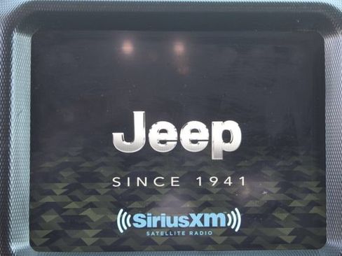 Used 2022 Jeep Wrangler Unlimited Sahara w/ Cold Weather Group AWD/4WD image 22