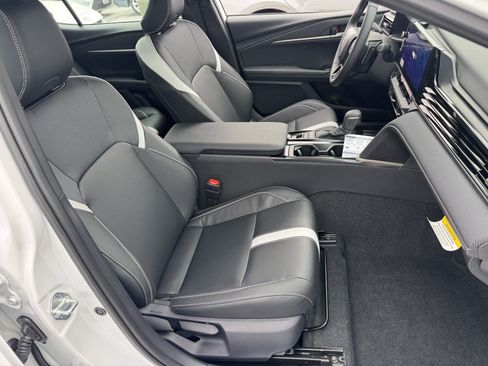 New 2026 Toyota Camry SE FWD image 8
