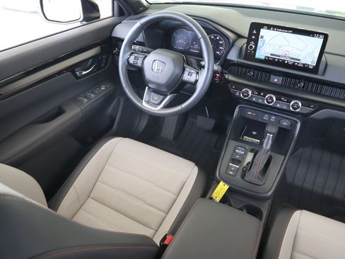 Used 2024 Honda CR-V Sport Touring image 15