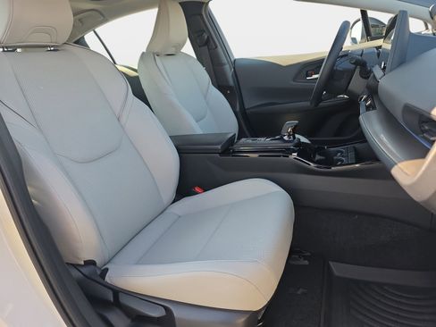 Used 2024 Toyota Prius Limited image 10