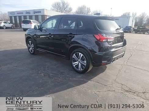 Used 2024 Mitsubishi Outlander Sport ES AWD/4WD image 3