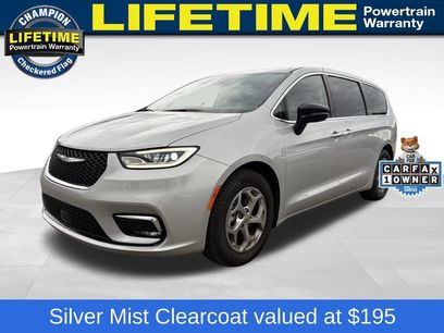 Used 2024 Chrysler Pacifica Limited