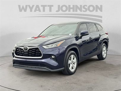 Used 2020 Toyota Highlander LE