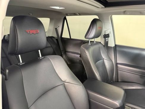Used 2023 Toyota 4Runner TRD Off-Road Premium w/ Moonroof Package AWD/4WD image 31