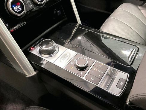 Used 2019 Land Rover Discovery HSE AWD/4WD image 18