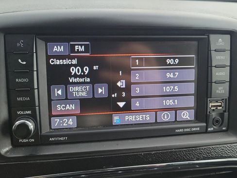 Used 2019 Dodge Grand Caravan SE FWD image 28