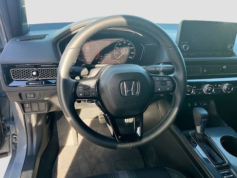 Used 2025 Honda Civic Sport image 11