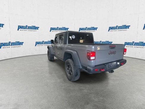 Used 2022 Jeep Gladiator Rubicon w/ Cold Weather Group AWD/4WD image 9