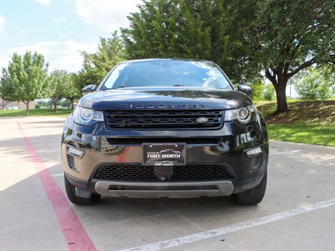 Used 2019 Land Rover Discovery Sport HSE AWD/4WD image 2