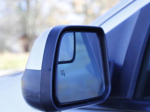 Used 2011 Ford Edge SEL w/ 202A Rapid Spec Order Code image 24