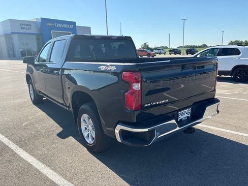 Used 2023 Chevrolet Silverado 1500 LT AWD/4WD image 7