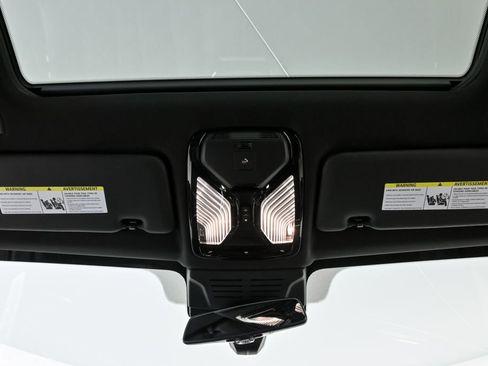 Used 2024 BMW X5 xDrive40i w/ M Sport Package image 20