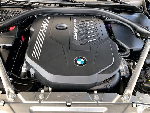 Used 2024 BMW 440i xDrive Coupe w/ Premium Package image 32