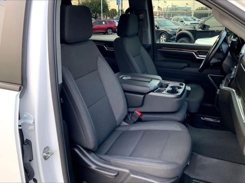 Used 2025 Chevrolet Silverado 2500 LT w/ Texas Edition image 18