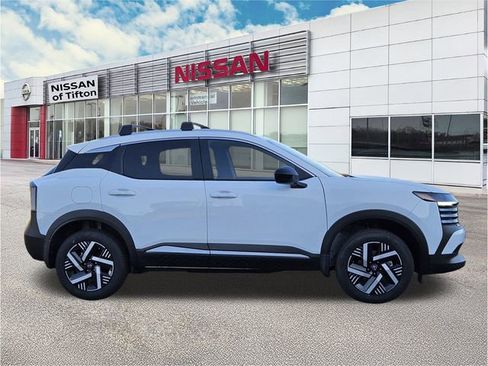 New 2026 Nissan Kicks SV w/ Cold Weather Package image 4