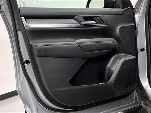Used 2025 GMC Terrain Elevation FWD image 21