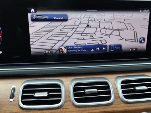 Certified 2025 Mercedes-Benz GLS 450 4MATIC image 38