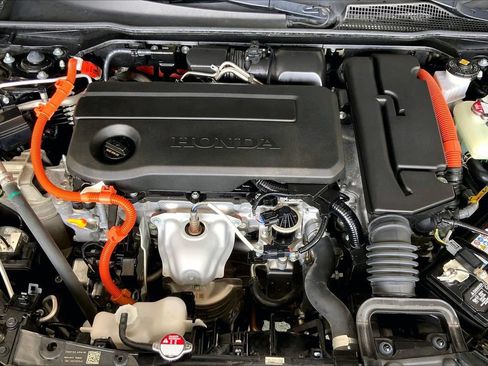 Used 2025 Honda Civic Sport image 9