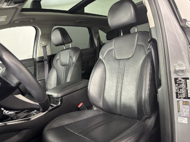 Used 2023 Kia Sorento SX FWD image 20