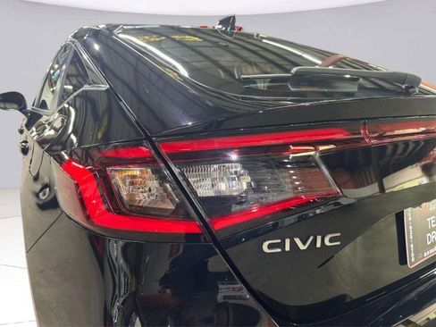 Used 2023 Honda Civic EX-L image 13