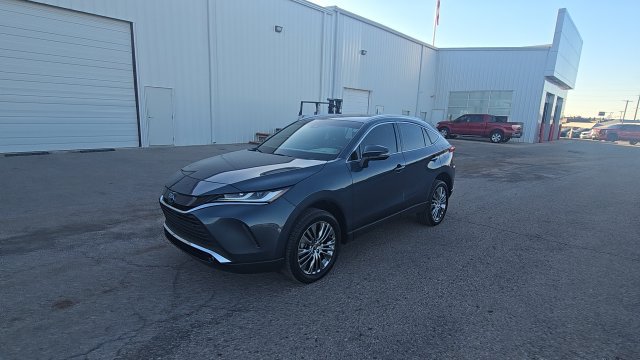 Used 2024 Toyota Venza XLE AWD/4WD image 2
