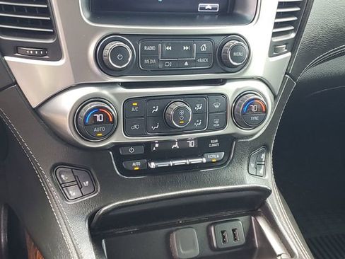 Used 2018 Chevrolet Tahoe Premier RWD image 30