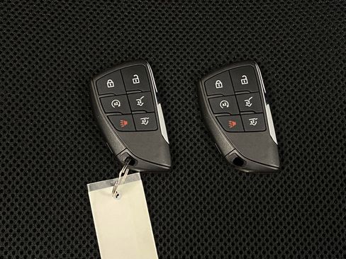 Used 2025 GMC Yukon Denali w/ Denali Reserve Package image 10