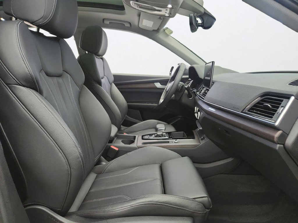 Used 2024 Audi Q5 2.0T Premium AWD/4WD image 30