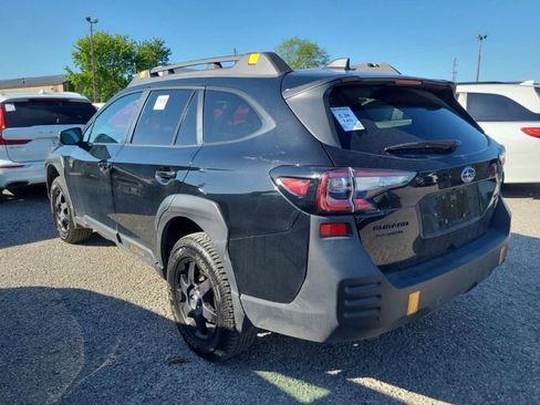 Used 2025 Subaru Outback Wilderness AWD/4WD image 7