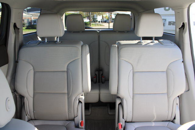 Used 2021 GMC Acadia SLT w/ Premium Package AWD/4WD image 40