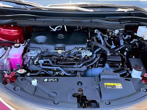 Used 2024 Toyota Sienna LE FWD image 31
