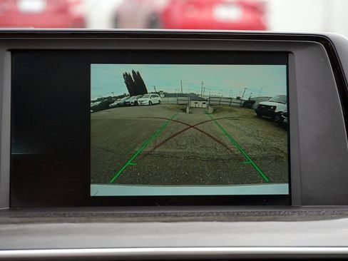 Used 2018 BMW 328d w/ Convenience Package image 29